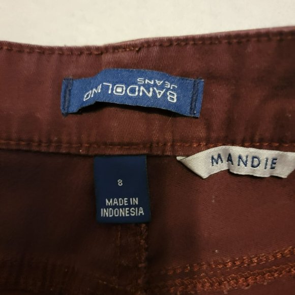 Bandolino Jeans Mandie Women's  Brushed Cotton Maroon Jeans Size 8 AVG EUC - Picture 3 of 10